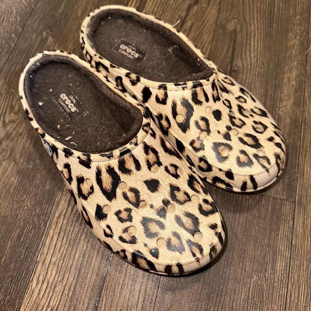 Crocs leopard spot rubber washable slip in W7 ortho clogs